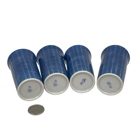 Set Of 4 Vintage Japanese Ceramic Sake Cups Blue and White - Picture 7 of 7